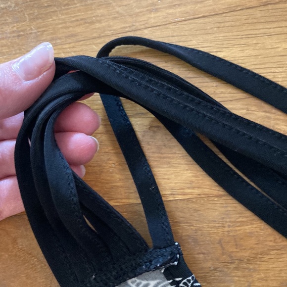 *last chance* a.n.a | Women’s black dress with white design - Picture 16 of 16